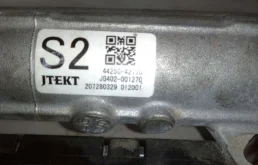 Рулевая рейка для Toyota RAV4 2021 года на фотографиях