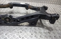 Задняя балка для Hyundai Creta на фотографиях