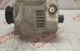 Генератор для Suzuki Swift 2010 года на фотографиях