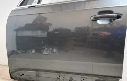 Дверь передняя левая для Audi Q7 2015 года на фотографиях