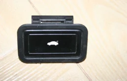 Кнопка открытия багажника (4G0959831A5PR) для Audi Q7 4L 2005-2015