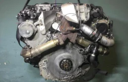 Двигатель без навесного для Audi A8 на фотографиях
