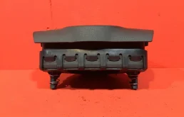 Подушка безопасности водителя для Opel Astra 2015 года на фотографиях