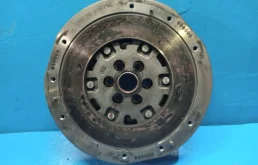 Маховик для Nissan X-Trail 2016 года на фотографиях