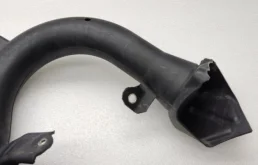 Впускной патрубок воздушного фильтра для Toyota RAV4 2019 года на фотографиях