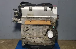 Двигатель для Honda Stream 2002 года на фотографиях