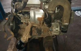 Двигатель без навесного для Mitsubishi Pajero 2017 года на фотографиях