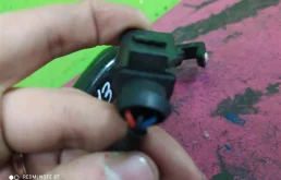 Ручка двери передняя левая внешняя для Audi Q7 2012 года на фотографиях