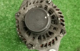 Генератор для Dodge Caliber на фотографиях