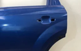 Дверь задняя левая для Audi Q7 2018 года на фотографиях