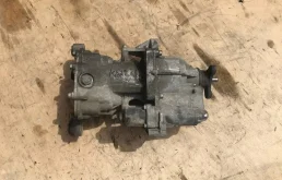 Редуктор переднего моста для Kia Sorento 2009 года на фотографиях