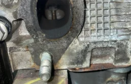 Двигатель без навесного для Fiat Doblo 2018 года на фотографиях