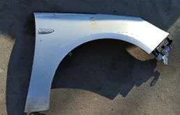 Крылья для Opel Zafira 2012 года на фотографиях