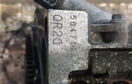 Двигатель без навесного для Nissan Serena 2003 года на фотографиях