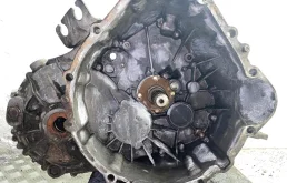 МКПП для Mercedes-Benz Vito 1998 года на фотографиях