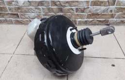 Вакуумный усилитель тормозов для Mercedes-Benz E class на фотографиях