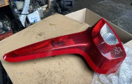 Фонарь левый для Volvo C30 2008 года на фотографиях