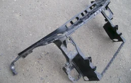 Панель радиатора (телевизор) для Mercedes-Benz GL class на фотографиях