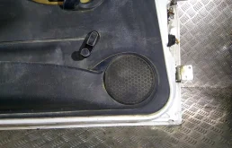 Двери для Citroen Berlingo 2002 года на фотографиях