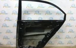 Двери для Hyundai NF 2008 года на фотографиях