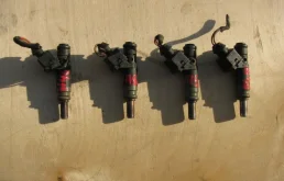 Форсунка топливная для BMW 3er 2012 года на фотографиях