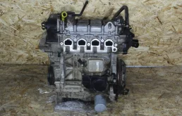 Двигатель без навесного для Volkswagen Polo 2023 года на фотографиях