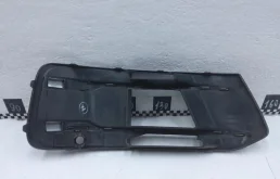 Решетка ПТФ левая для Audi Q7 на фотографиях