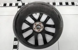 Диск колесный литой для Volvo XC90 2015 года на фотографиях