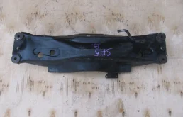 Задняя балка для Subaru Impreza 2000 года на фотографиях