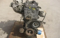 Двигатель для Hyundai Matrix 2006 года на фотографиях