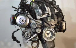 Двигатель для Fiat Linea на фотографиях