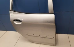 Дверь задняя правая для Kia Picanto 2010 года на фотографиях