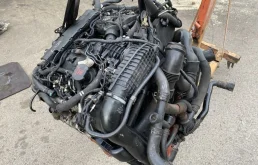 Двигатель для Jaguar XF 2010 года на фотографиях