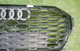 Решетка радиатора для Audi Q3 2023 года на фотографиях