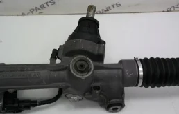 Рулевая рейка для Audi A8 2017 года на фотографиях