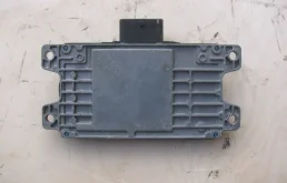 Блок управления двигателем для Nissan X-Trail на фотографиях