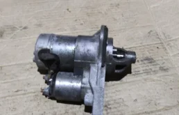 Стартер для Nissan Tiida на фотографиях