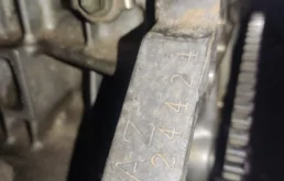 Двигатель для Toyota RAV4 2012 года на фотографиях