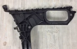 Кронштейн заднего бампера левый для Audi Q7 на фотографиях