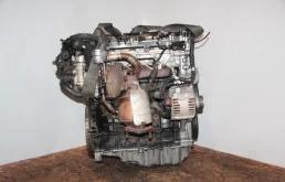 Двигатель без навесного для Hyundai Matrix 2006 года на фотографиях