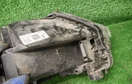 Фара ксенон левая для Skoda Rapid 2014 года на фотографиях