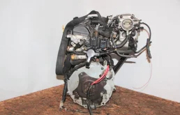 Двигатель без навесного для Hyundai Matrix 2006 года на фотографиях