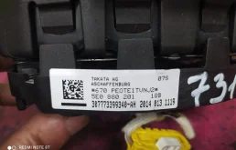 Подушка безопасности водителя для Skoda Rapid 2017 года на фотографиях