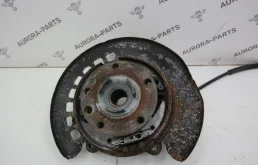 Кулак задний левый для Audi Q7 на фотографиях