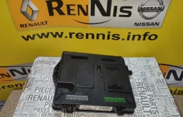 Блок комфорта для Renault Fluence 2015 года на фотографиях