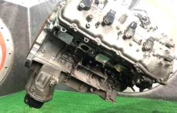 Двигатель для Toyota Land Cruiser 2018 года на фотографиях