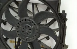 Вентилятор радиатора охлаждения ДВС для BMW X3 на фотографиях