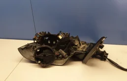 Стекла и зеркала для Audi A8 на фотографиях