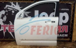 Двери передние, б/у, на Jeep Compass. - 25 000р./шт.