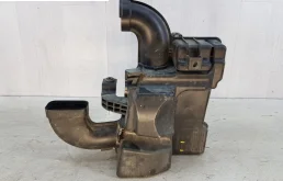 Резонатор воздуховода для Hyundai Solaris 2014 года на фотографиях